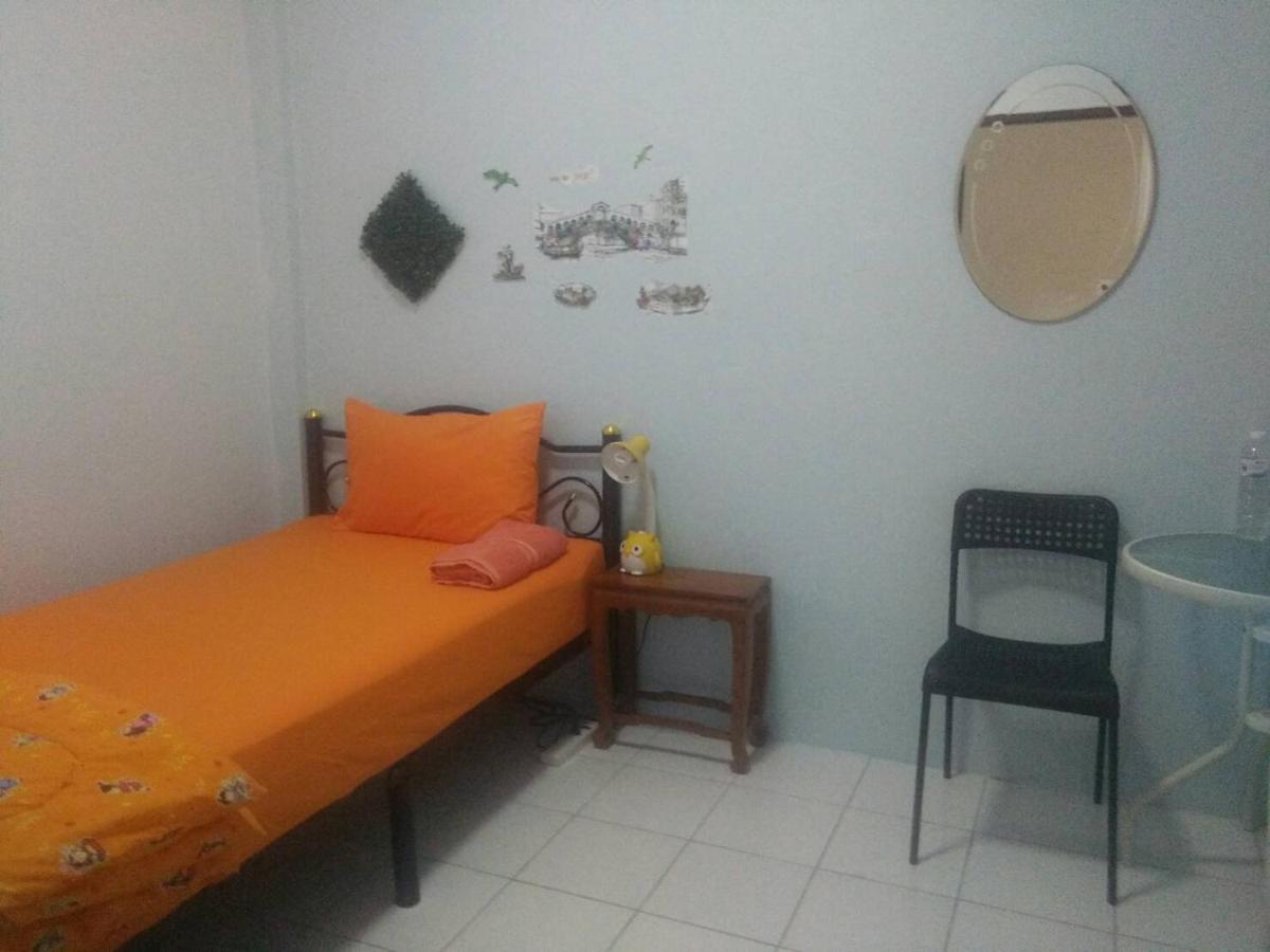 A & P House Apartment Банкок Екстериор снимка